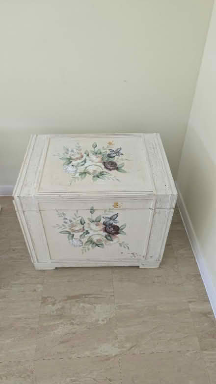 Photo of free Country Style Chest (Springfield CM1) #1