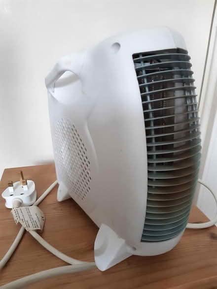 Photo of free Small Electric Heater/Fan (Hendon NW4) #2