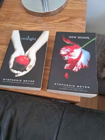 Photo of free Books (Woodley RG5) #1