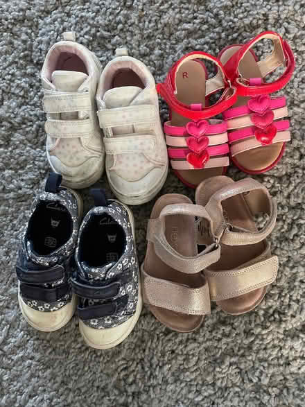 Photo of free Girls shoes (Foxholes SG13) #1