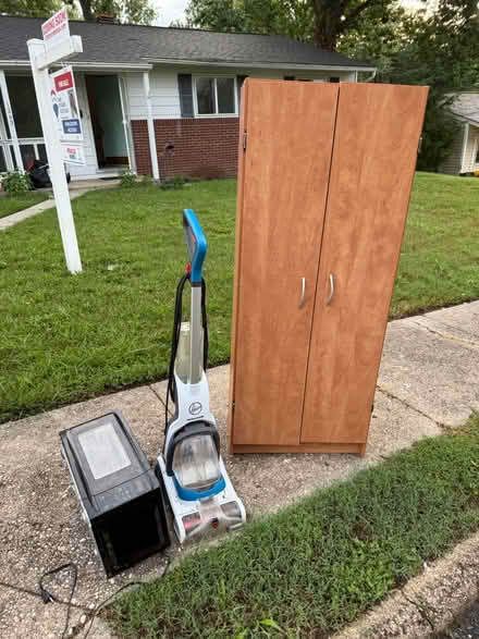 Photo of free Curb alert 1243 Scots Ln Odenton (Odenton Kings Heights) #1