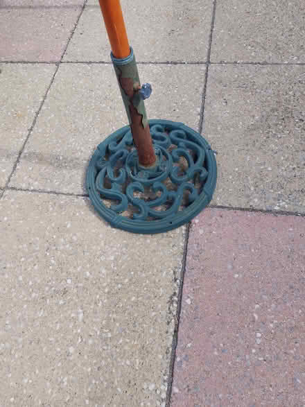 Photo of free Garden parasol (Upton CH49) #1