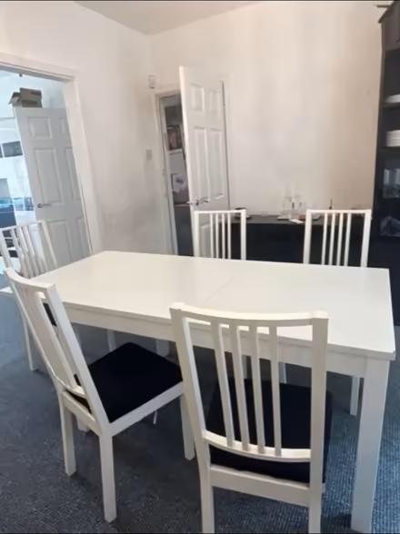 Photo of free IKEA extendable table and 6 chairs (Prestwich M25) #1
