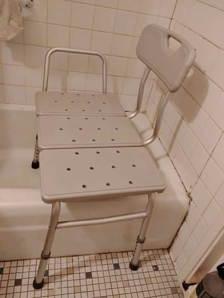 Photo of free Shower Chair (Bronx, 10473) #1