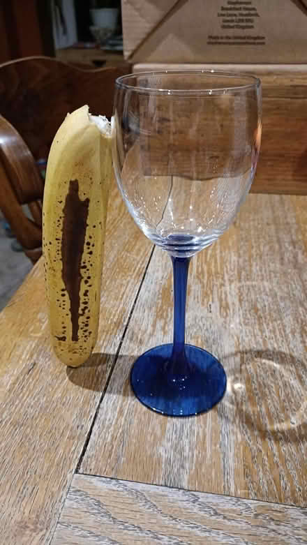 Photo of free 6 wine glasses with blue stems (Shirley CR0) #2