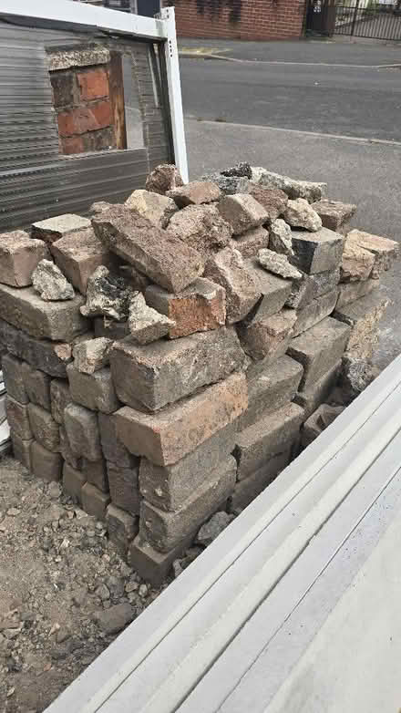 Photo of free Multiple bricks in various conditions (Market Warsop NG20) #2