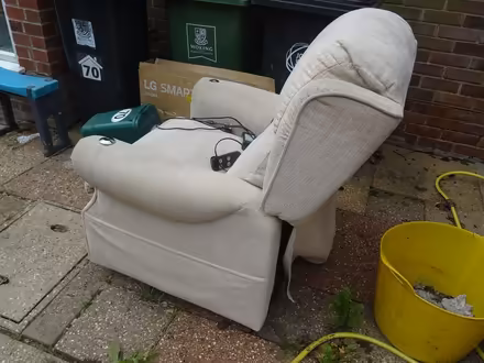 Photo of free Dual motor rise/recliner chair (GU21) #4