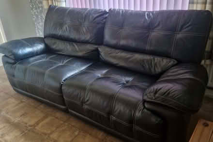 Photo of free leather recliner settee (Leyland PR25) #1