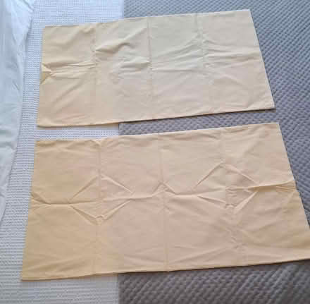 Photo of free 2 x matching pillowcases (peach) (Boughton Monchelsea ME17) #1