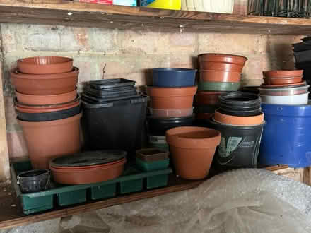 Photo of free Small flower pots (Denmead) #1