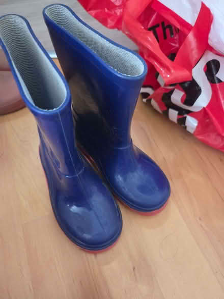 Photo of free Size 8 wellies (Holmer Green HP15) #1