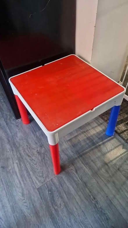Photo of free childs lego building table (Lees OL4) #2