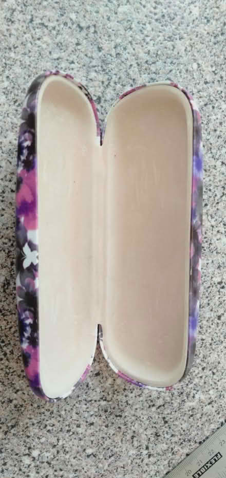 Photo of free Hard case for glasses (OX1 South Oxford) #3