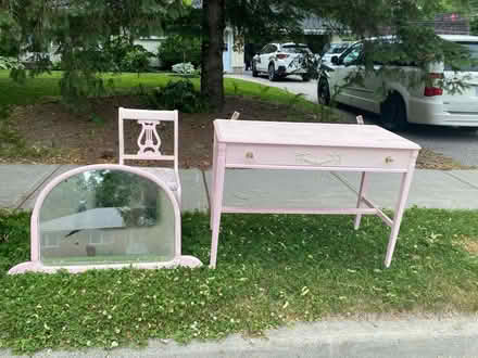 Photo of free Church bench and make up table (Newmarket) #2