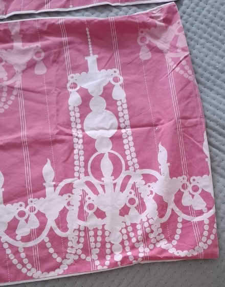 Photo of free 2 x matching pillow cases (pink chandelier print) (Boughton Monchelsea ME17) #2