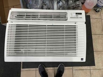 Photo of free lg 24,500 btu ac (20852) #1