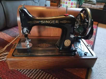 Photo of free 1940s singer sewing machine (Freehold LA1) #2