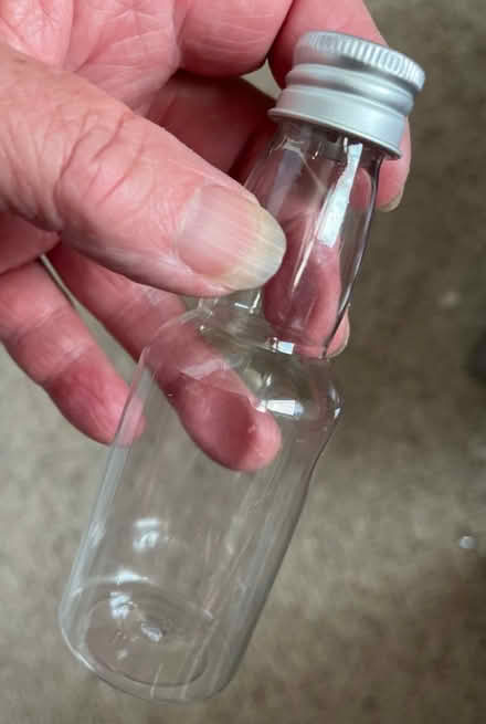 Photo of free 11 New screw top mini bottles (Bromley BR2) #1