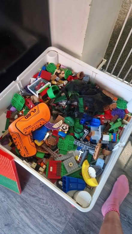Photo of free childs lego building table (Lees OL4) #3