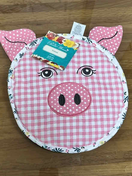 Photo of free 10-inch Trivet in a Pig Design (Wolfe & Reed) #1