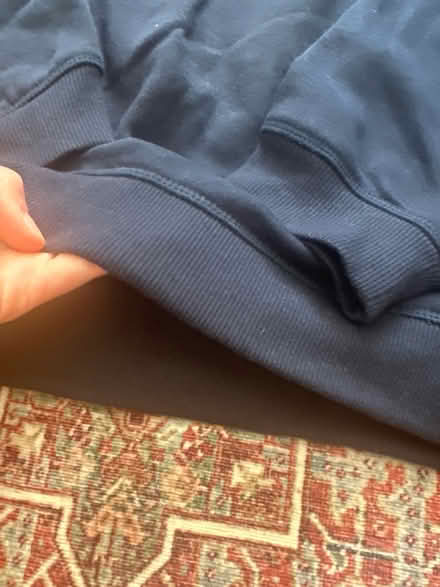 Photo of free Women’s fleece sweatshirt XL (Clinton Hill, Brooklyn) #3