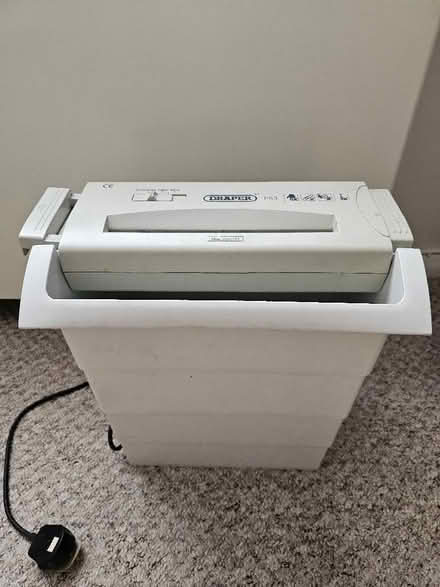 Photo of free Paper Shredder (Woodley RG5) #1