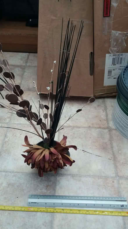 Photo of free ornament, fake flowers, 3 (Crosspool S10) #3