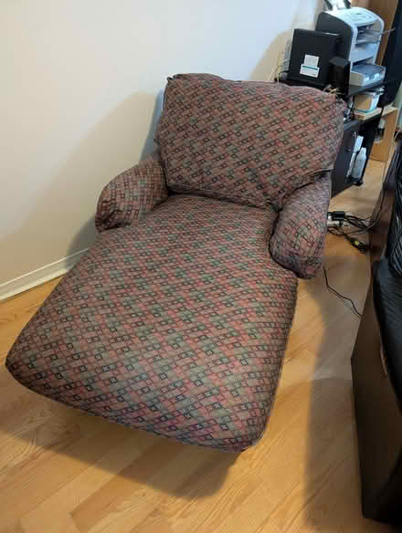 Photo of free Chez Lounge in Excellent Condition (3rd Line and Upper Middle) #1
