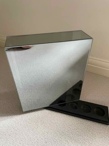 Photo of free Contemporary mirrored glass tea light holder (Thames Ditton KT8) #3