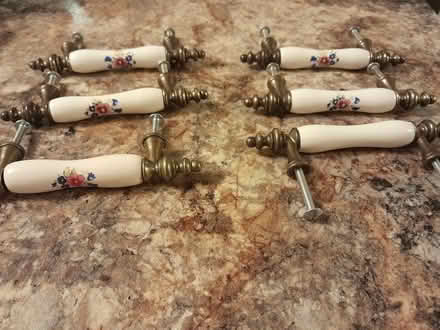 Photo of free 6 drawer pulls (Amber meadows 21702) #1
