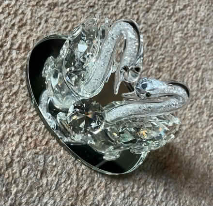 Photo of free Crystal swan (SE10) #1