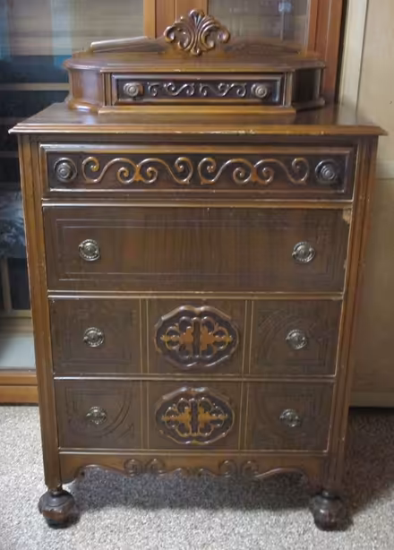 Photo of free Antique Dresser (Schaumburg) #1