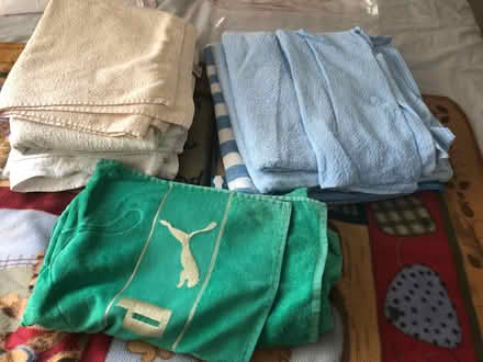 Photo of free Bath towels (Sandford-on-Thames OX4) #1