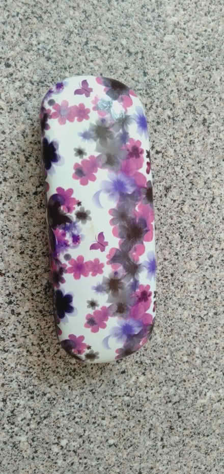 Photo of free Hard case for glasses (OX1 South Oxford) #1