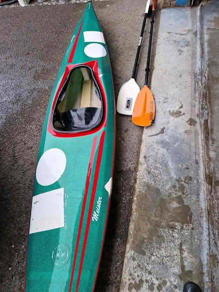 Photo of free Kayak and paddle (BH17) #1