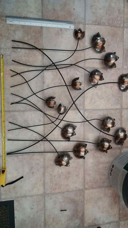 Photo of free wall art, metal flowers (Crosspool S10) #1