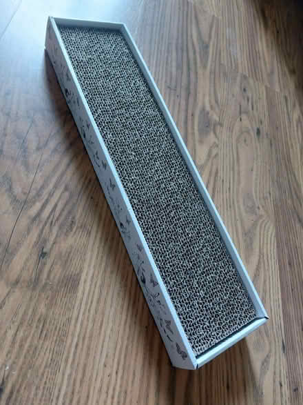Photo of free new cardboard scratching board/box for cats (Seven Dials BN1) #1