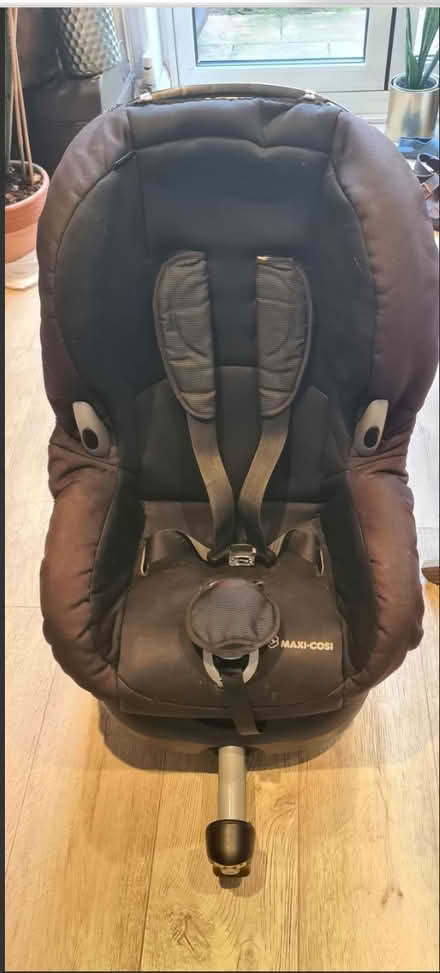 Photo of free Maxi-Cosi Car Seat (RM10) #2