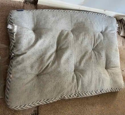 Photo of free Dog bed (Newport Pagnell, MK16) #1