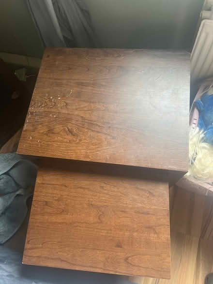 Photo of free X2 tables (BD18) #1