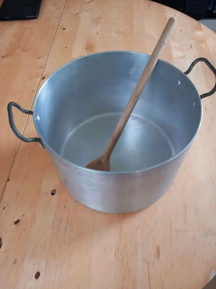 Photo of free Jam Pan/Stock Pot (Low Fell NE9) #1