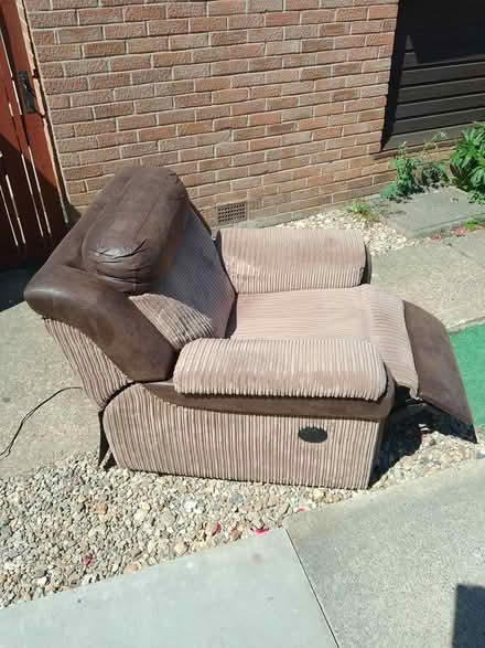 Photo of free Comfortable Remote Control Recliner (Sheffield S20 7LD) #2