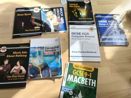 Photo of free GCSE Text books (Cheam SM2) #1