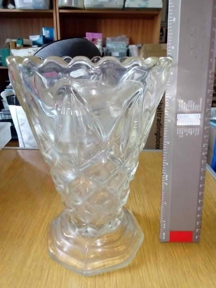 Photo of free Large glass vase (Tonbridge) #2