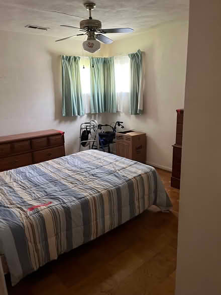 Photo of free Double and twin beds with headboard (1029 Ferry Plantation Rd Va Be) #2