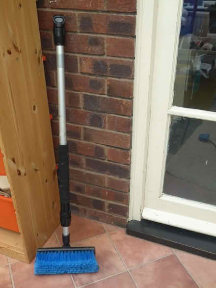 Photo of free Extendable brush for cleaning the conservatory roof (Coleshill B46) #3