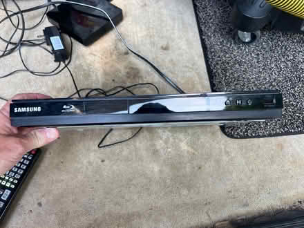 Photo of free Samsung blu-ray DVD player (Swan Terrace & Fort Hunt Rd) #1