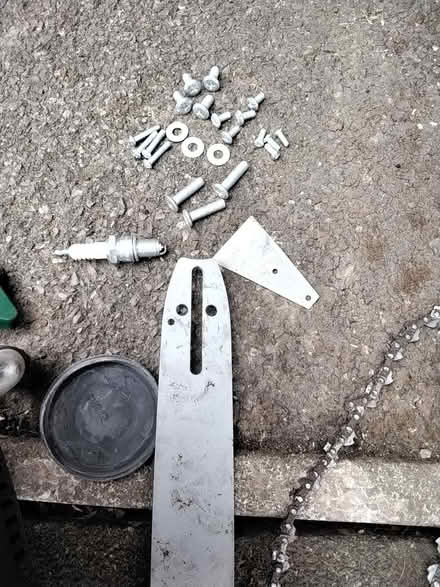 Photo of free Chain saw (Penrith CA11) #3