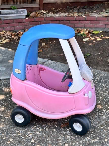 Photo of free Little Tikes outdoor toys (San Jose West) #2