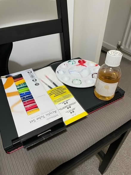 Photo of free Painting brushes colors mixer and cleaner (Strawberry Hill TW1) #1